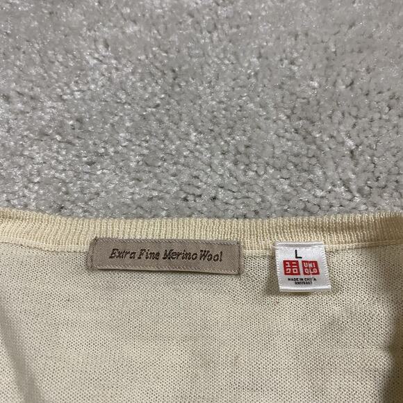 Uniqlo Sweater Mens L Extra Fine Merino Wool V Neck Pullover Lightweight Preppy - Picture 2 of 6